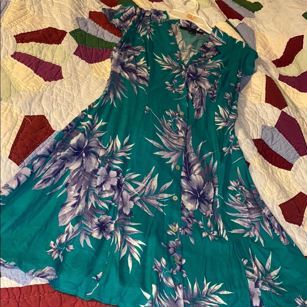 Forever 21 Floral Printed Dress NWOT